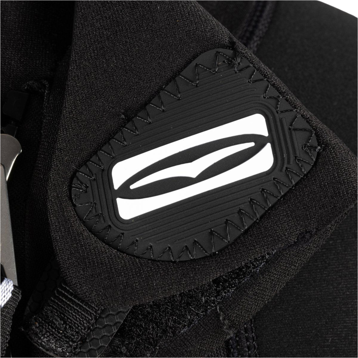 2025 Gul Mens Response 3/2mm Flatlock Back Zip Wetsuit RE1321-C1 - Black